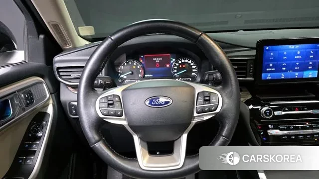 Ford Explorer 6th Generation 2021 Белый из Кореи, фото 4