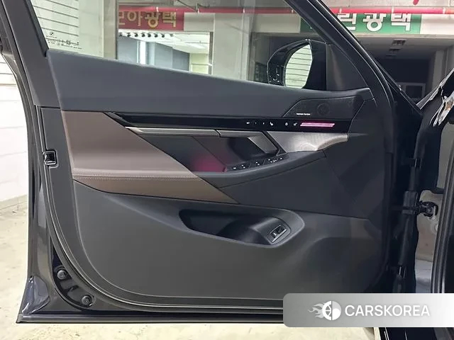 BMW 5 Series (G60) id 2899987 из Кореи 4