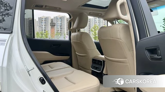 Toyota Land Cruiser (imported) 2023 Белый из Китая, фото 4