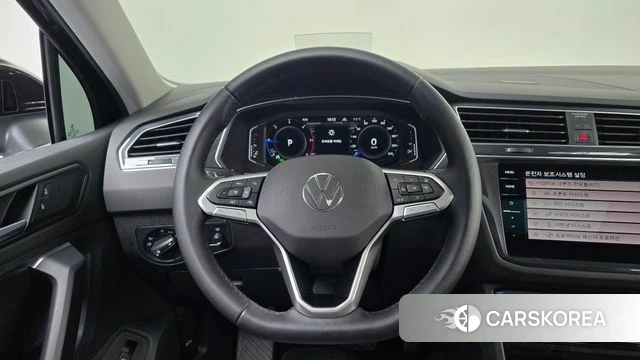 Volkswagen Tiguan second Generation 2023 Черный из Кореи, фото 4