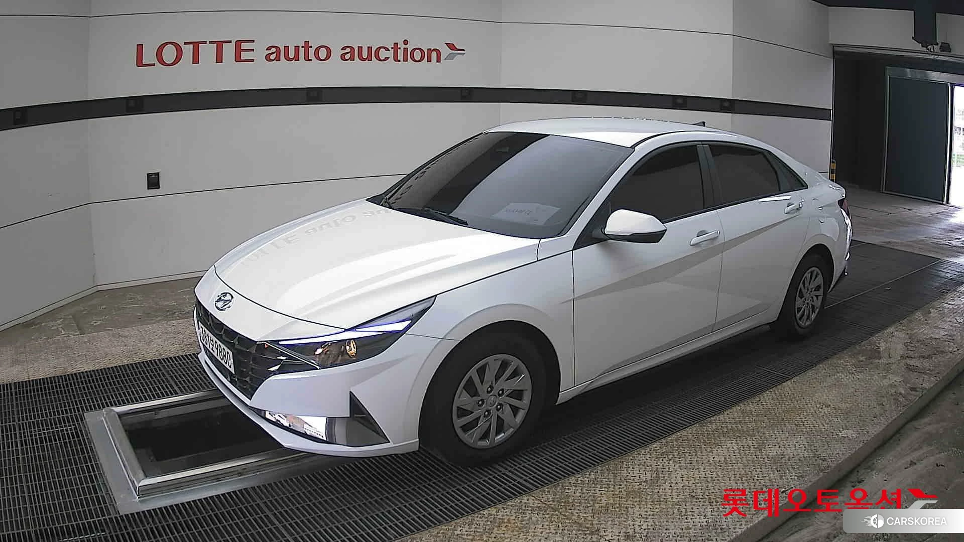 Hyundai Avante 2021 Polar White из Кореи, фото 4