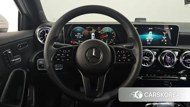 Mercedes-Benz A-Class W177 2020 Белый из Кореи, фото 4