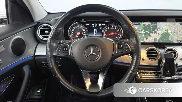 Mercedes-Benz E-Class W213 2018 Белый из Кореи, фото 4