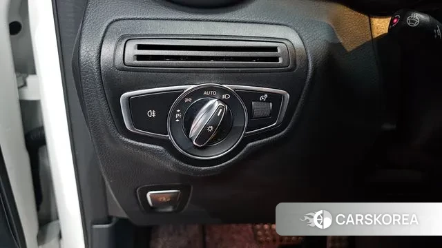 Mercedes-Benz GLC-Class X253 2022 Белый из Кореи, фото 4