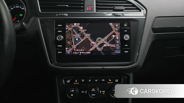 Volkswagen Tiguan second Generation 2020 Белый из Кореи, фото 4