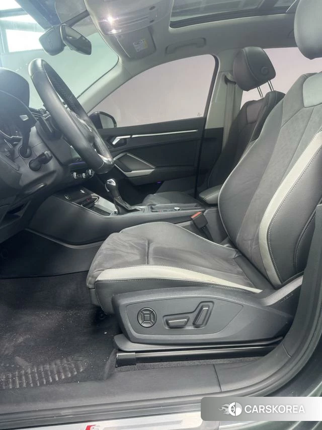 Audi Q3 2023 Темно-серый из Китая, фото 4