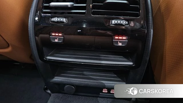 BMW 5 Series (G30) 2022 Серебристо-серый из Кореи, фото 4