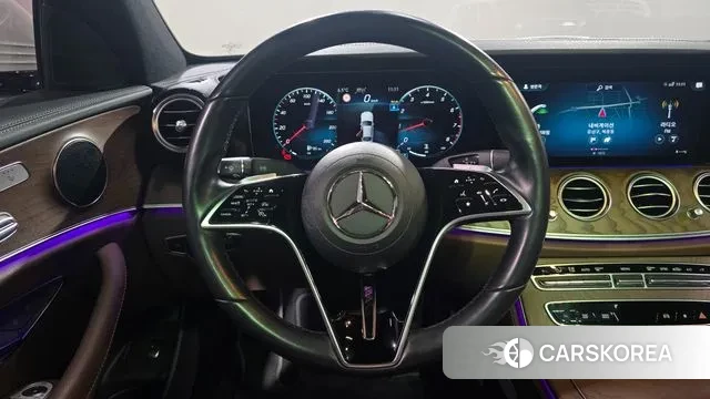 Mercedes-Benz E-Class W213 2022 Белый из Кореи, фото 4