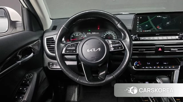 Kia Seltos 2022 Белый из Кореи, фото 4