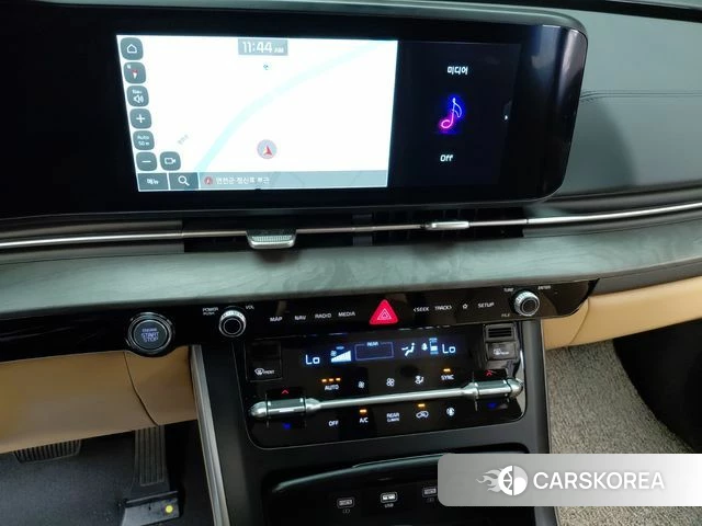 Kia Carnival 4th generation 2023 Белый из Кореи, фото 4
