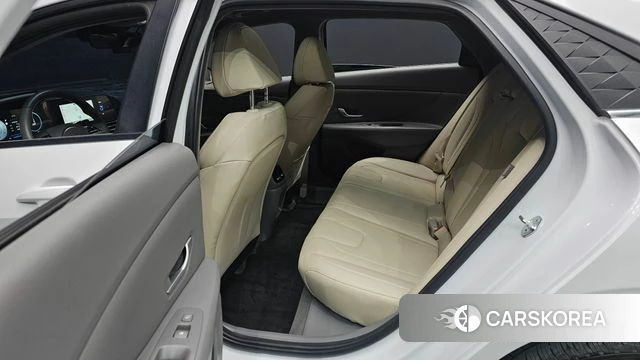 Hyundai The New Avante (CN7) 2023 Белый из Кореи, фото 4