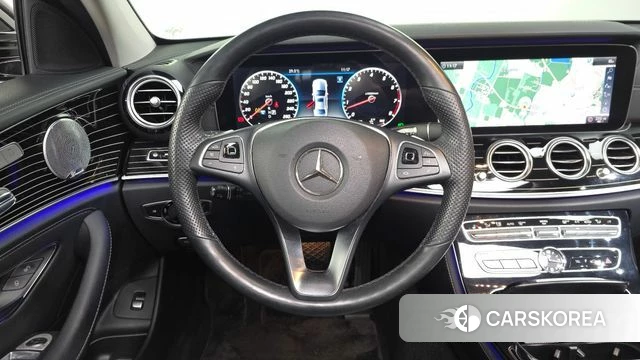 Mercedes-Benz E-Class W213 2018 Черный из Кореи, фото 4