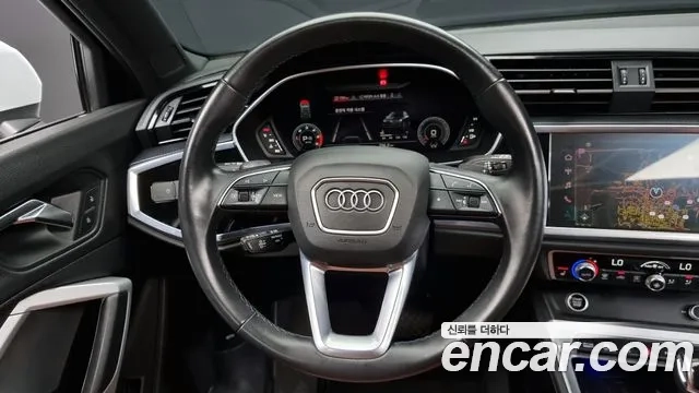 Audi Q3 (F3) 2022 Белый из Кореи, фото 4