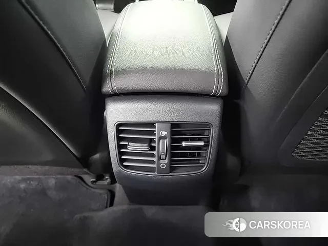 Kia Niro Plus 2023 Белый из Кореи, фото 4