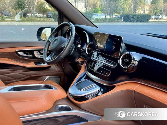 Mercedes-Benz V-class 2025 Черный из Китая, фото 4