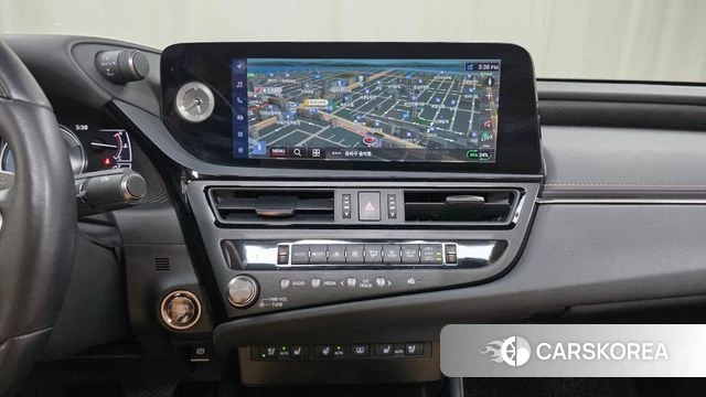 Lexus ES300h 7th generation 2024 Серый из Кореи, фото 4