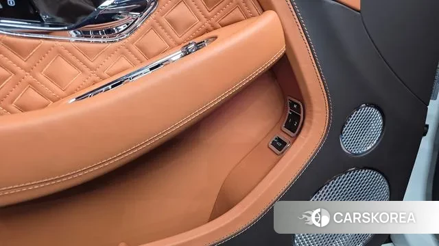 Bentley Continental GT 3rd Generation 2023 Белый из Кореи, фото 4