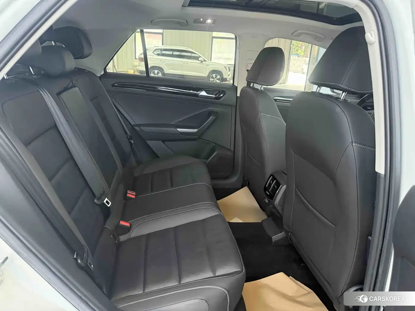 Volkswagen T-Roc 2021 Белый из Китая, фото 4