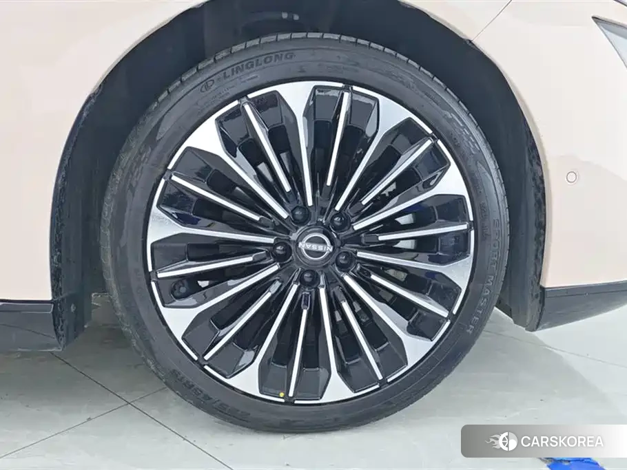 Nissan N7 2025 Red/purple из Китая, фото 4