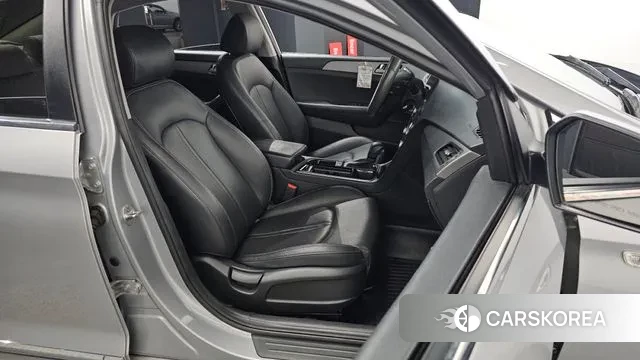 Hyundai Sonata New Rise 2022 Серебристо-серый из Кореи, фото 4