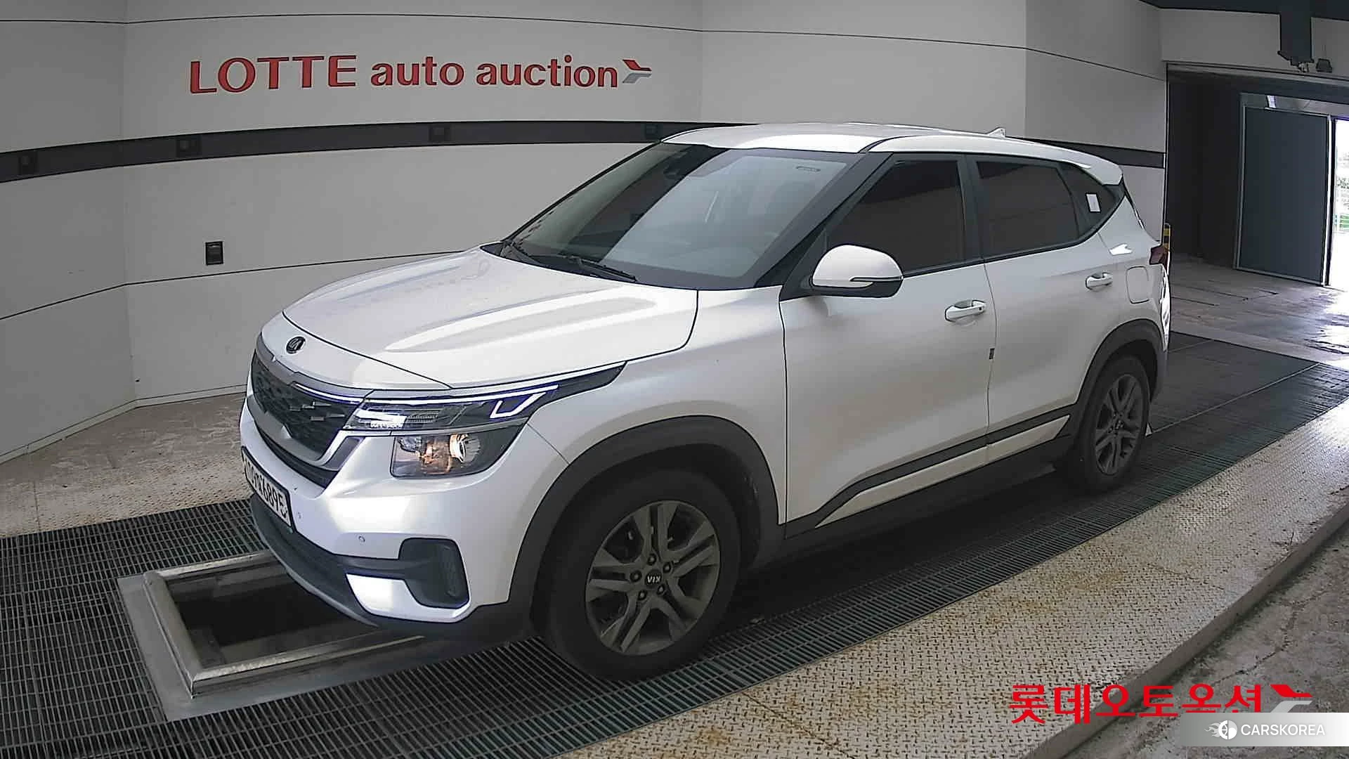 Kia Seltos 2022 Белый из Кореи, фото 4