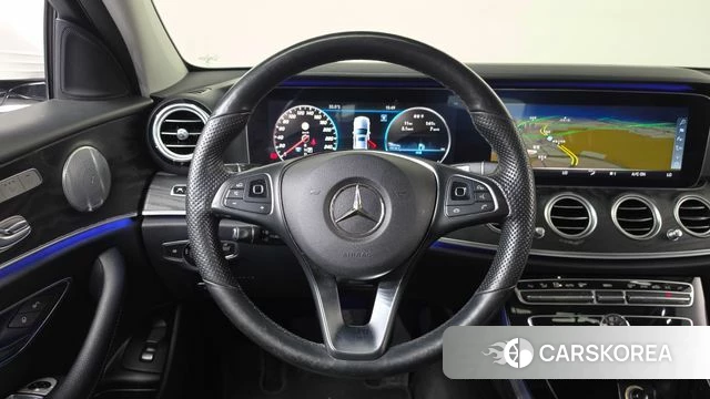Mercedes-Benz E-Class W213 2018 Белый из Кореи, фото 4