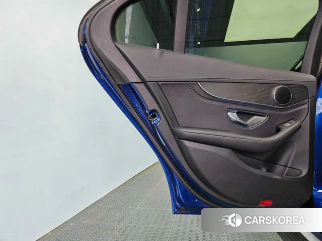 Mercedes-Benz Class C id 4227903 из Китая 4