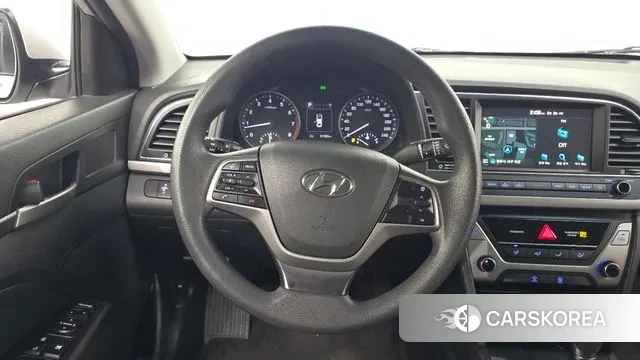 Hyundai Avante AD 2018 Серебристо-серый из Кореи, фото 4