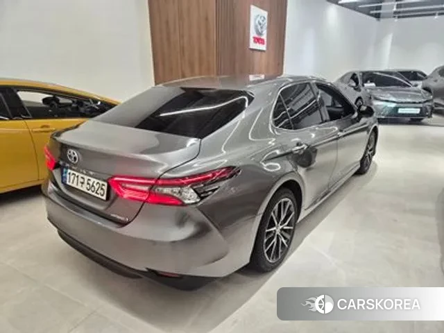 Toyota Camry (XV70) 2023 Серебряный из Кореи, фото 4