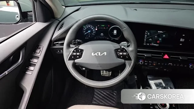Kia Di Ol Nu Niro 2022 Темно-зеленый из Кореи, фото 4