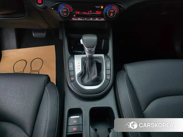 Kia The New K3 2nd generation 2022 Белый из Кореи, фото 4