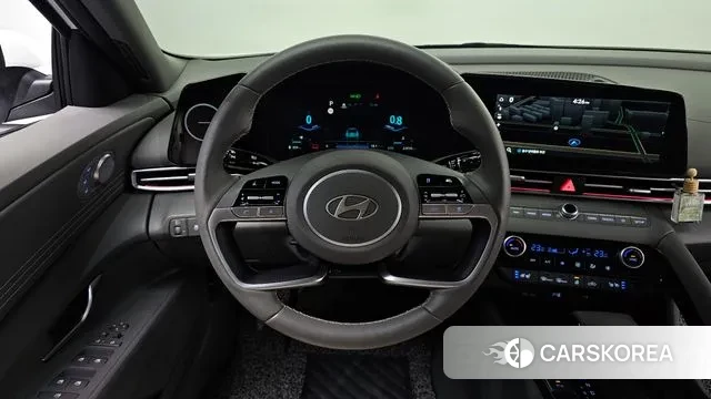 Hyundai The New Avante (CN7) 2023 Белый из Кореи, фото 4