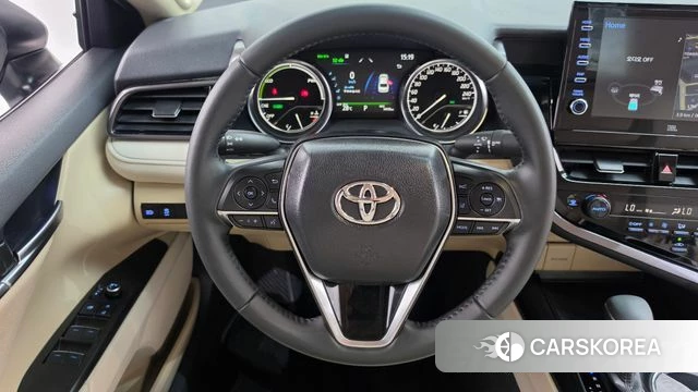 Toyota Camry (XV70) 2024 Белый из Кореи, фото 4