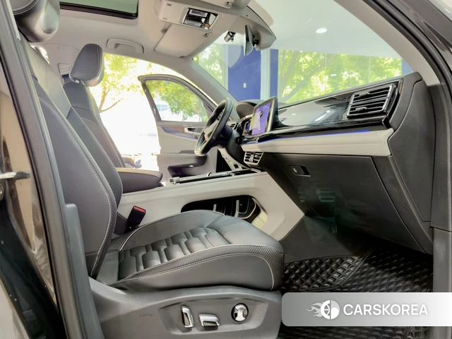 Volkswagen Tourang 2022 Черный из Китая, фото 4