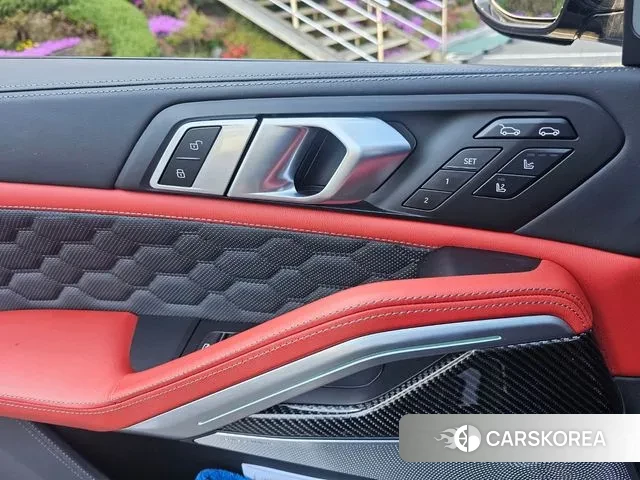 BMW X6M (G06) 2023 Черный из Кореи, фото 4