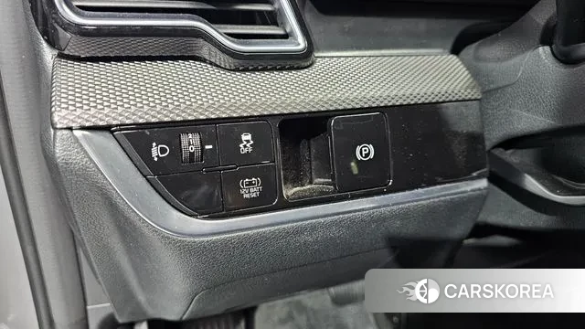 Kia Sportage 5th Generation Hybrid 2022 Серебристо-серый из Кореи, фото 4