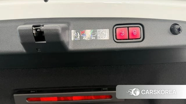 Mercedes-Benz E-Class W214 2025 Белый из Кореи, фото 4