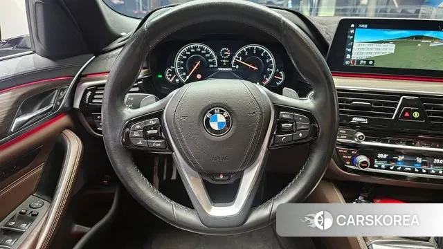 BMW 5 Series (G30) 2018 Белый из Кореи, фото 4