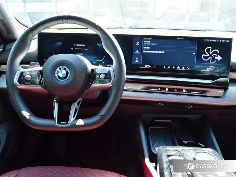 BMW i5 2025 Черный из Китая, фото 4
