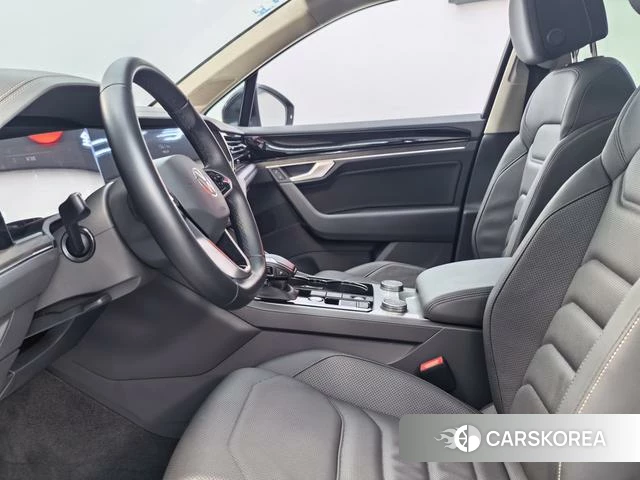Volkswagen Touareg 2023 Черный из Китая, фото 4