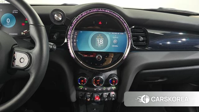 Mini Cooper 2023 Красный из Кореи, фото 4