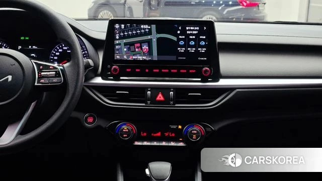 Kia The New K3 2nd generation 2021 Белый из Кореи, фото 4