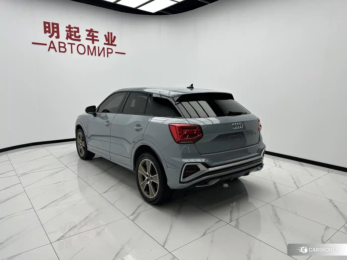 Audi Q2L 2022 Silver/gray из Китая, фото 4