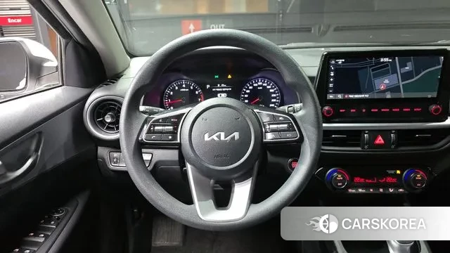 Kia The New K3 2nd generation 2021 Белый из Кореи, фото 4
