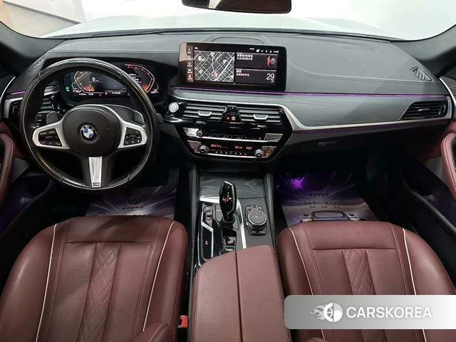 BMW 5 series 2022 Белый из Китая, фото 4