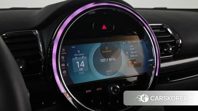 Mini Cooper Clubman 2023 Серебристо-серый из Кореи, фото 4