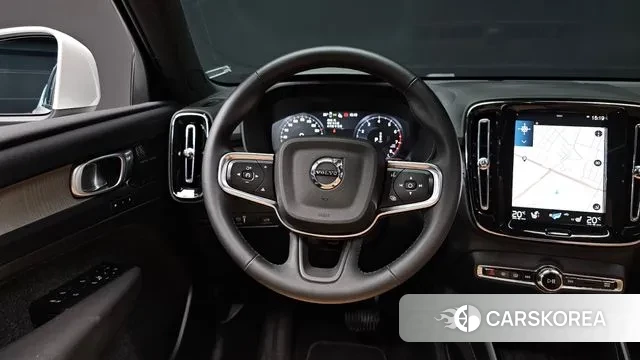 Volvo XC40 2022 Белый из Кореи, фото 4