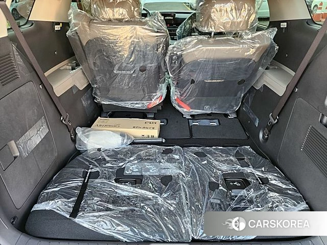 Kia The New Carnival 4th Generation 2026 Белый из Кореи, фото 4