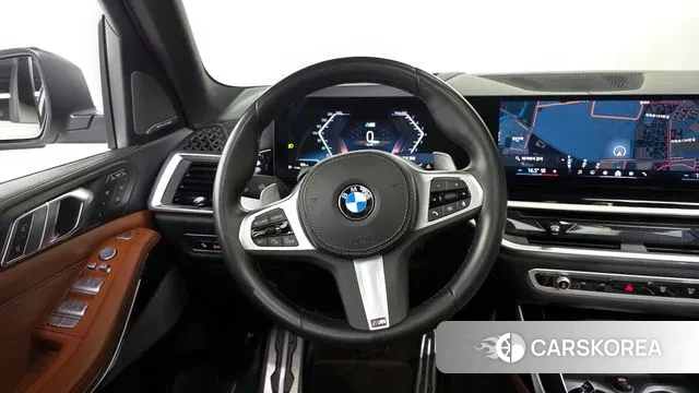 BMW X7 (G07) 2023 Белый из Кореи, фото 4