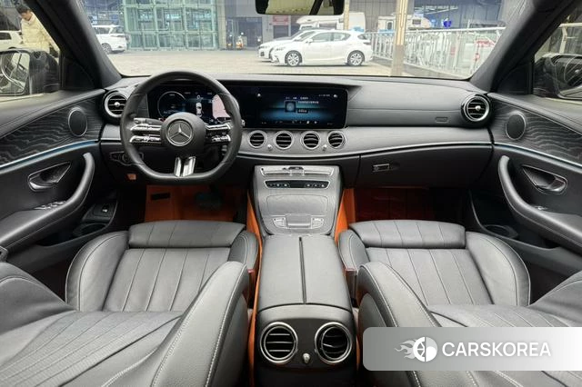 Mercedes-Benz E-class (imported) 2022 Черный из Китая, фото 4